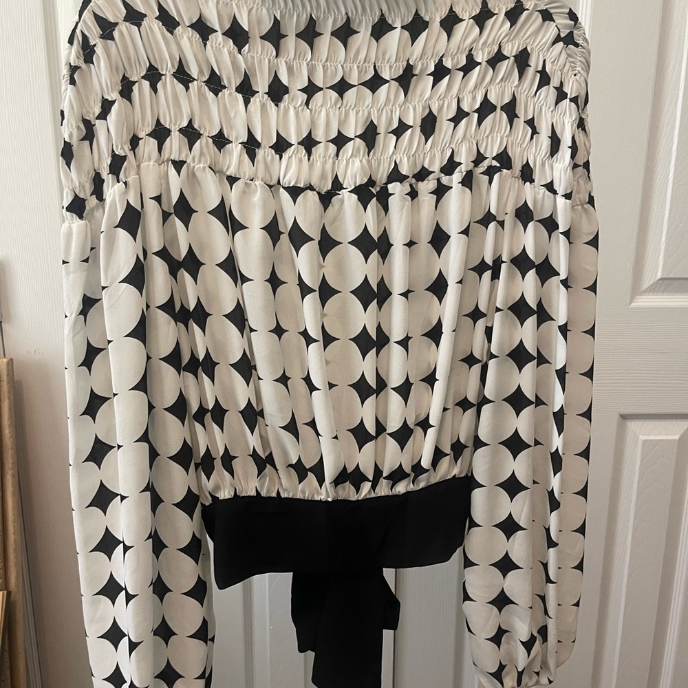 Do & Be Geo blouse